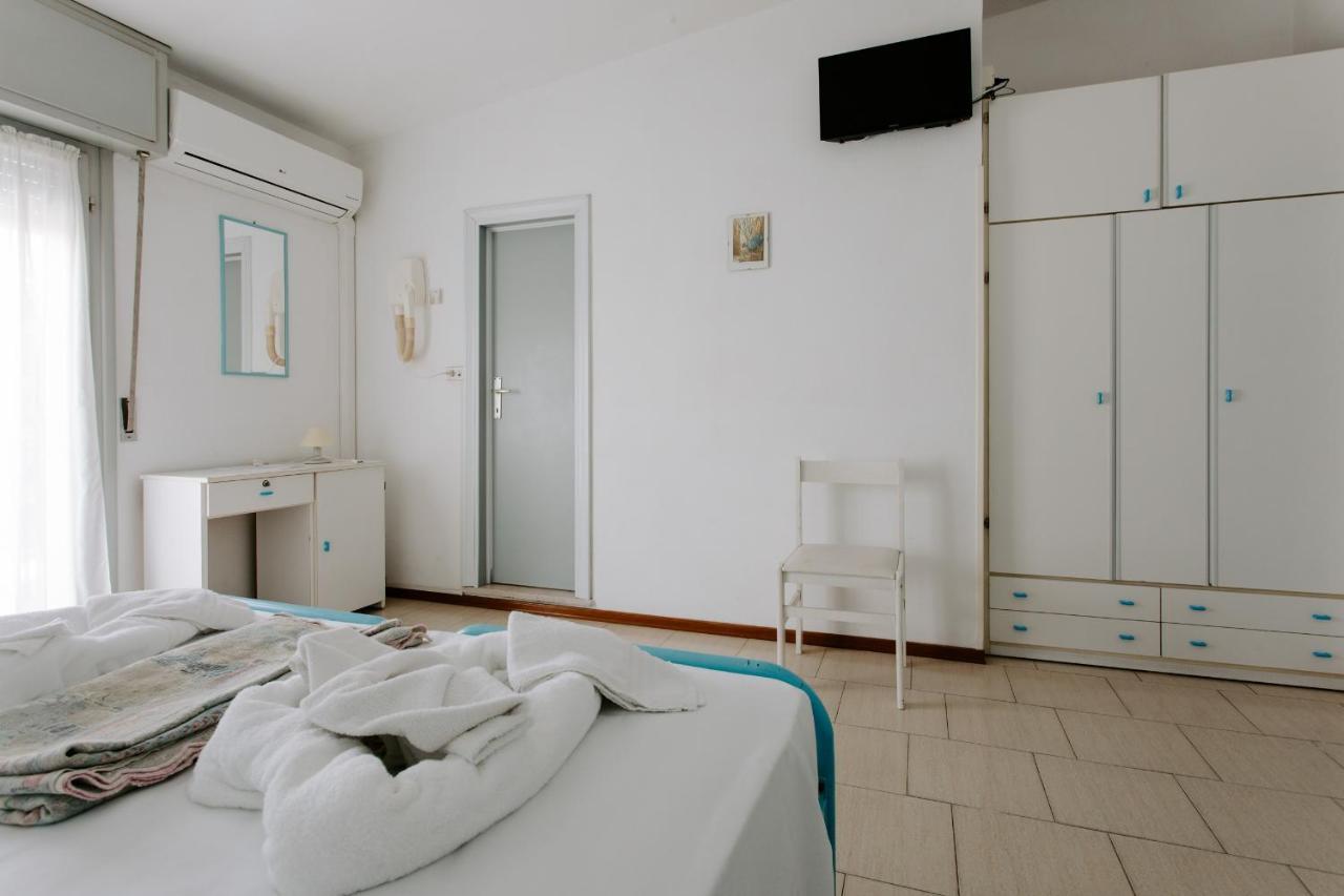 Hotel Edward Bellaria-Igea Marina Exterior foto
