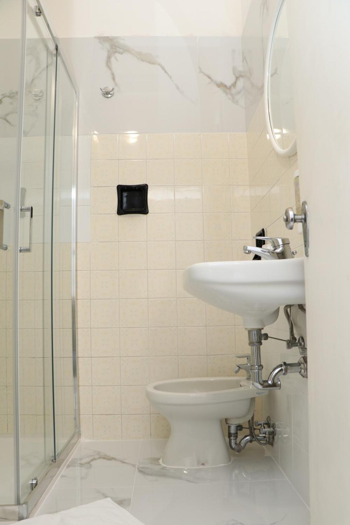 Hotel Edward Bellaria-Igea Marina Quarto foto